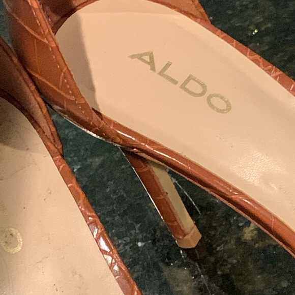 •Aldo “Kalanda” Cognac Heels W/ Buckled  Strap & Gold Toned Hardware GORGEOUS!• - Picture 7 of 14